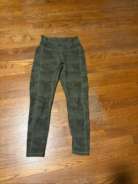Colorfulkoala High-Waist Green Camo Leggings